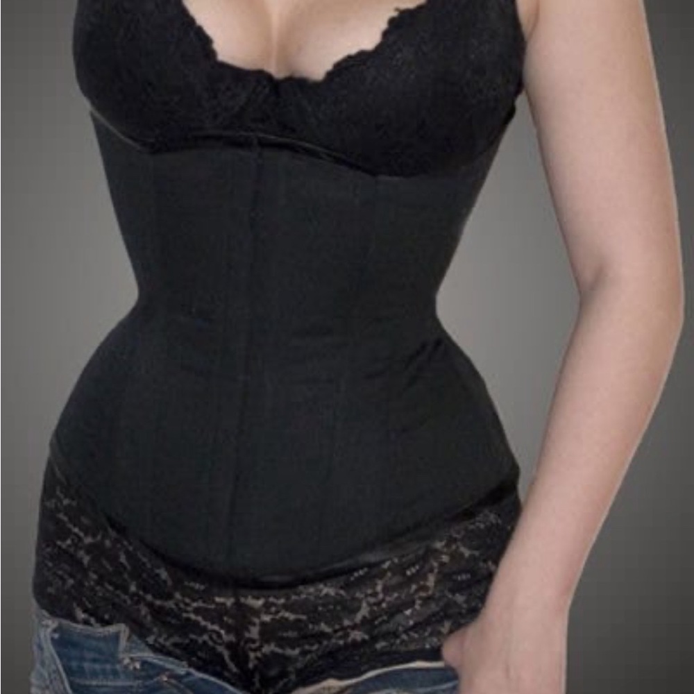 Very high quality hand made steel bone corset !